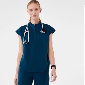 DEEP REEF FIGS SCRUB SET